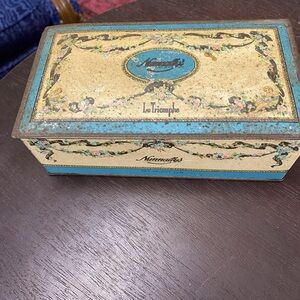 Antique Rare Nunnally’s Candy tin circa 1920’s